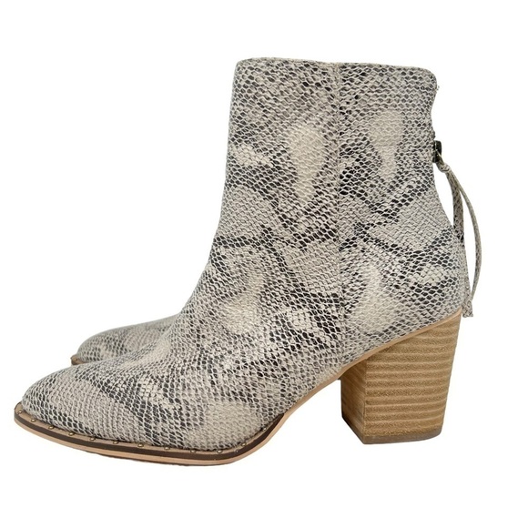 Ccocci Boots - Picture 2 of 9